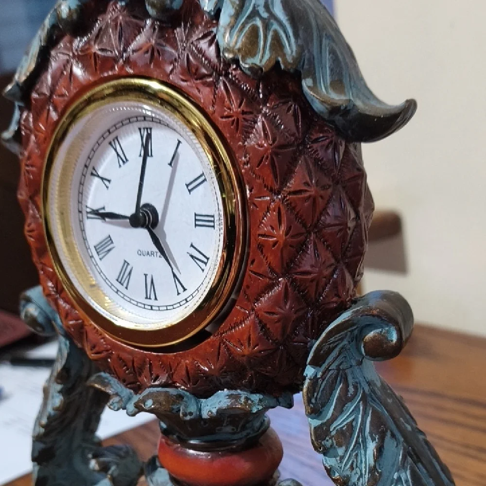 Pineapple Clock with Red and Blue Details